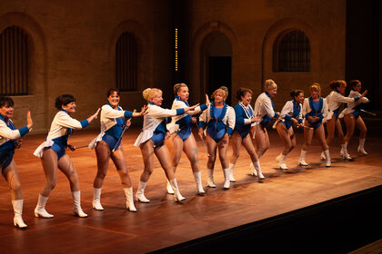 Majorettes - Mickaël Phelippeau - Cie Bi-Portrait